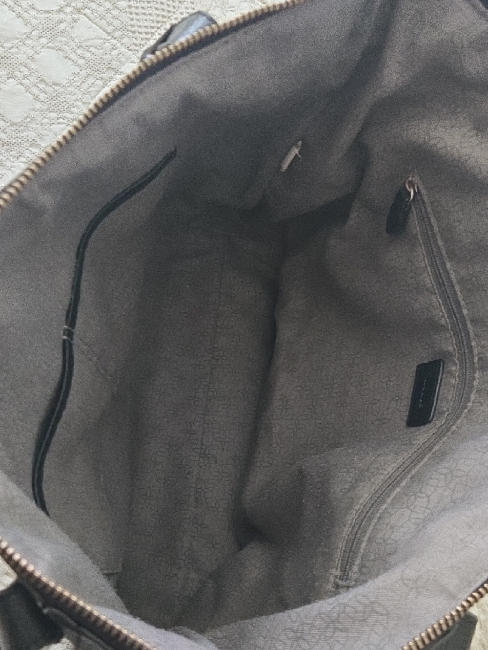 Lodis Black Pebbled Leather Tote Quiet Luxury Normcore Classic Shoulder Bag - Picture 8 of 14